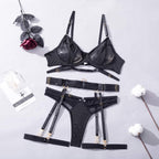 Ensemble de lingerie sexy push-up en résille quatre pièces, string et tanga.